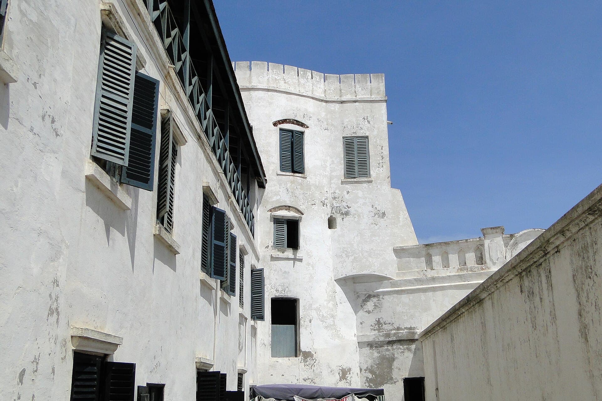 Cape Coast Castle — a thoughtful visitor's guide